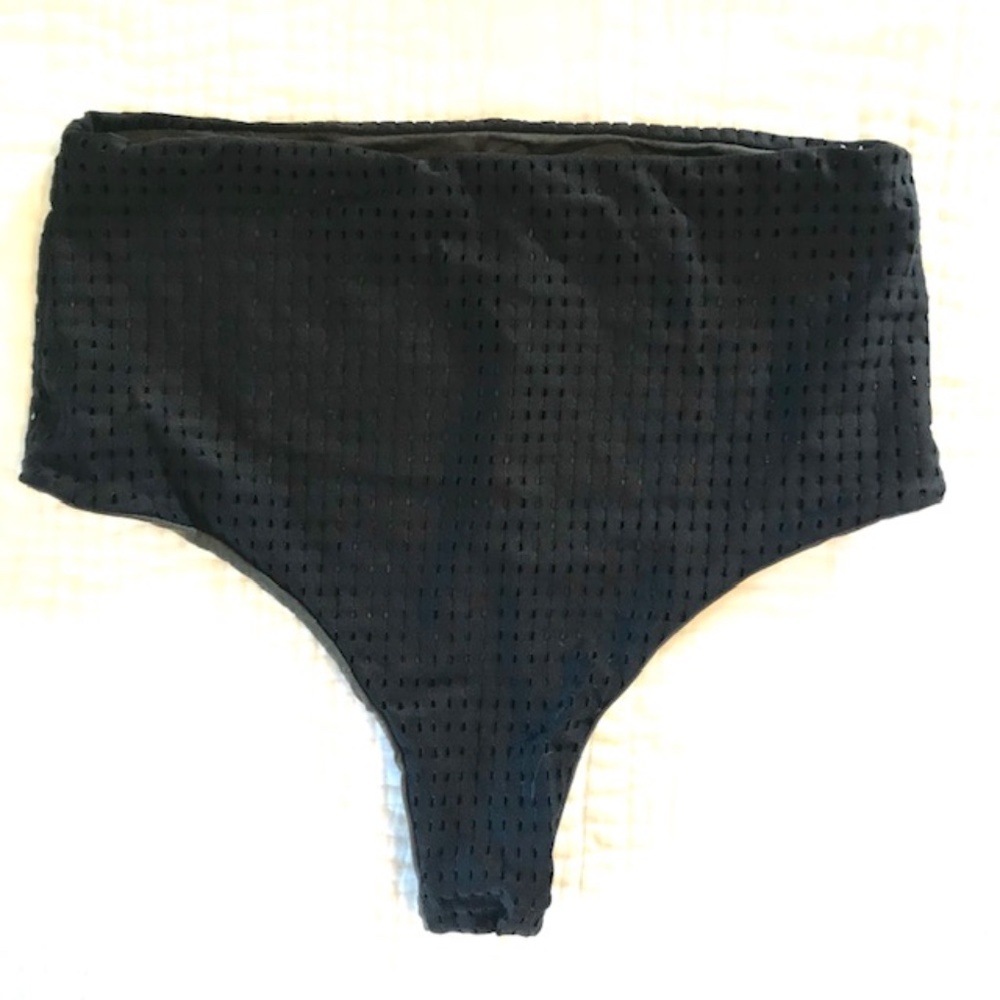 Acacia G-Land Mesh Bottom In Onyx